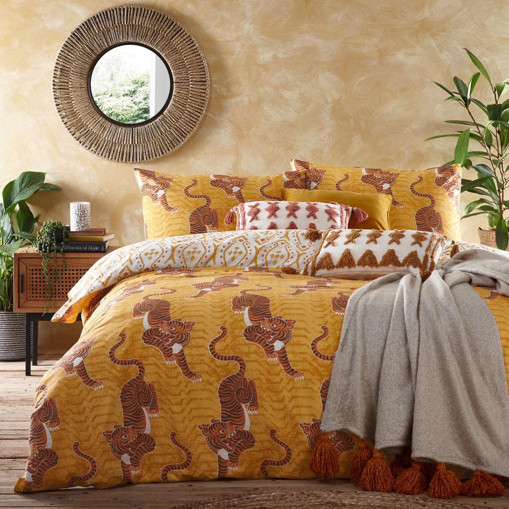 Furn Tibetan Tiger Print Reversible Duvet Cover Set