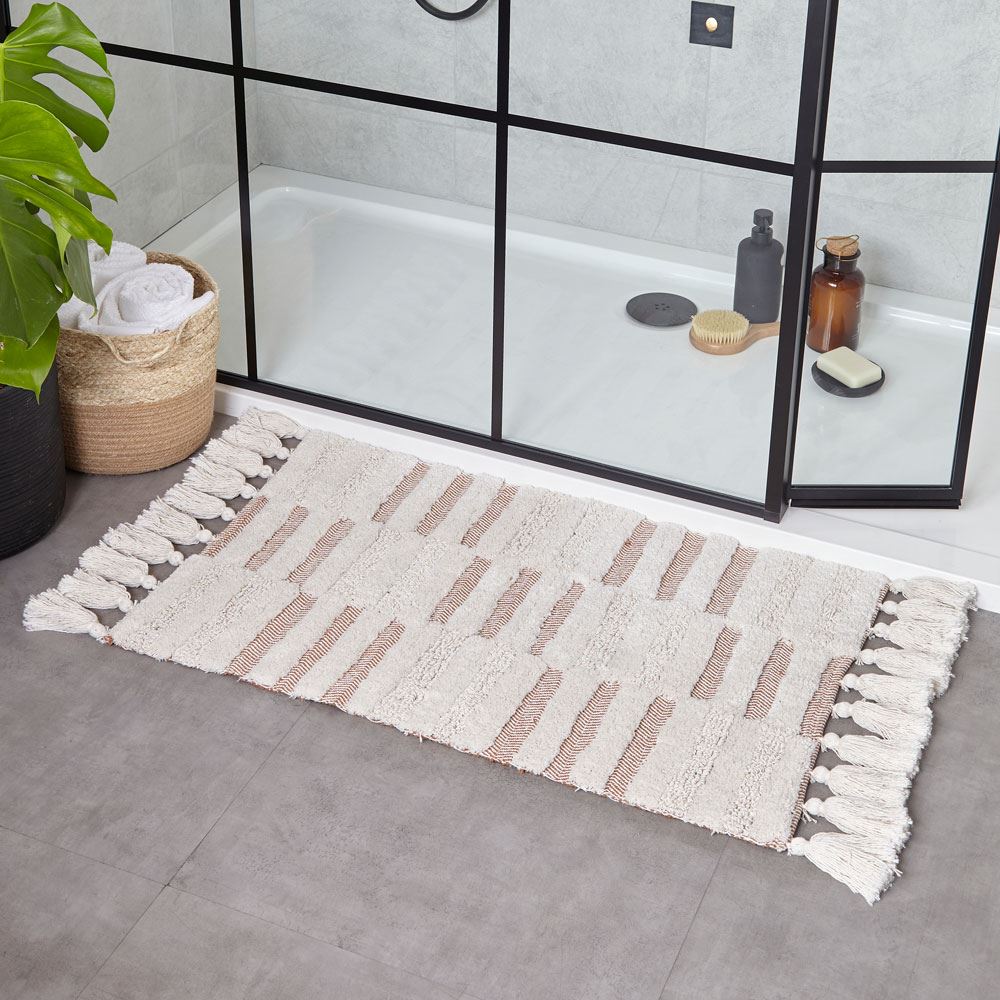 The Linen Yard Tasselled Stitch 100% Cotton Bath Mat