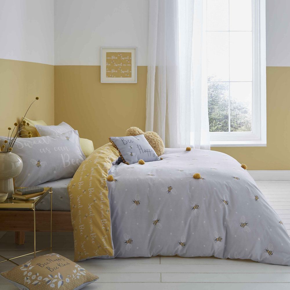 Catherine Lansfield Sweet As Can Be Print Easy Care Reversible Duvet Cover Set