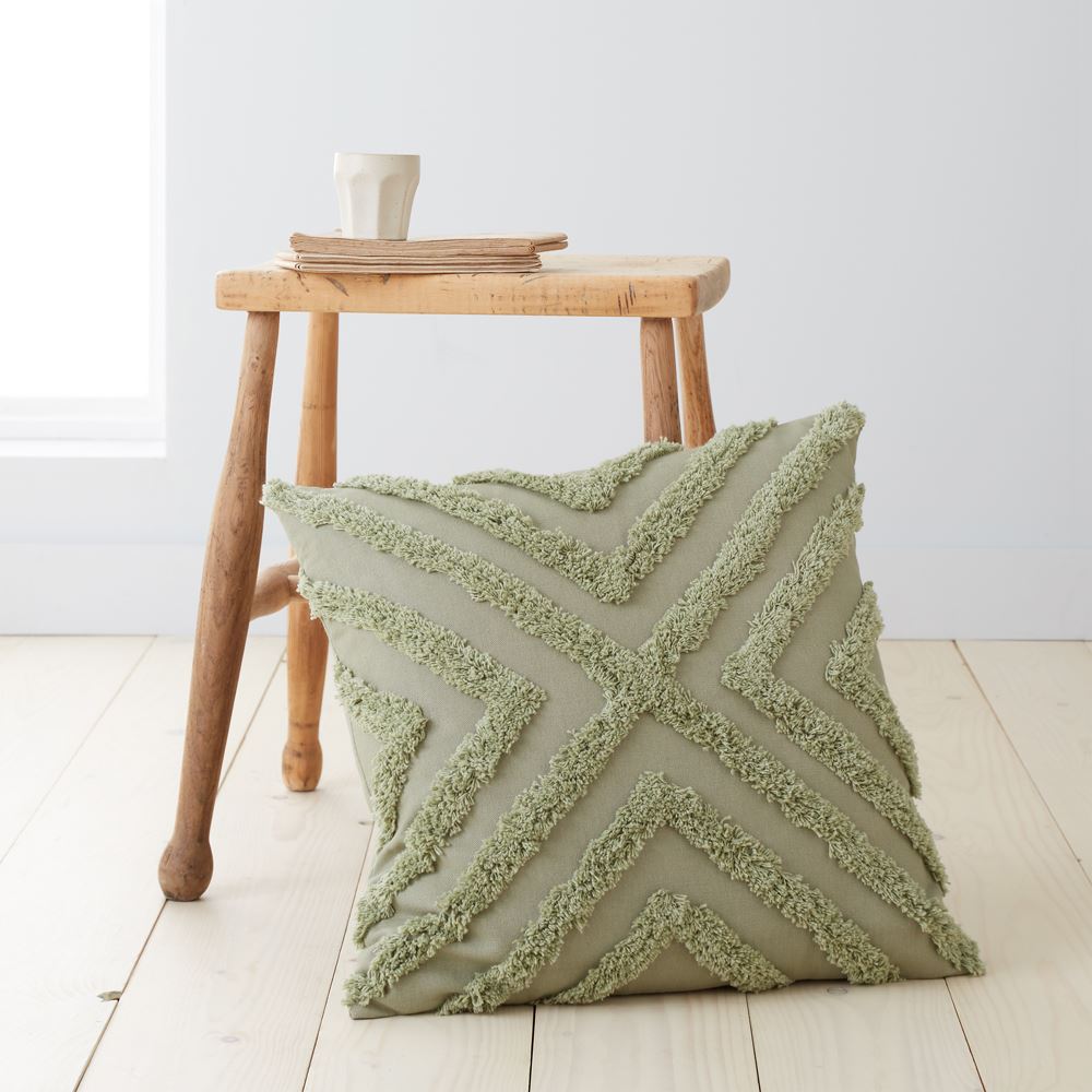 Pineapple Elephant Diamond Tufted 100% Cotton Filled Cushion