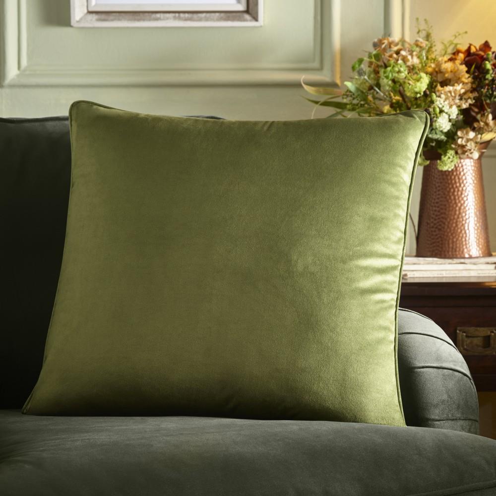 Appletree Heritage Harlan Soft Velvet Piped Edge Filled Cushion
