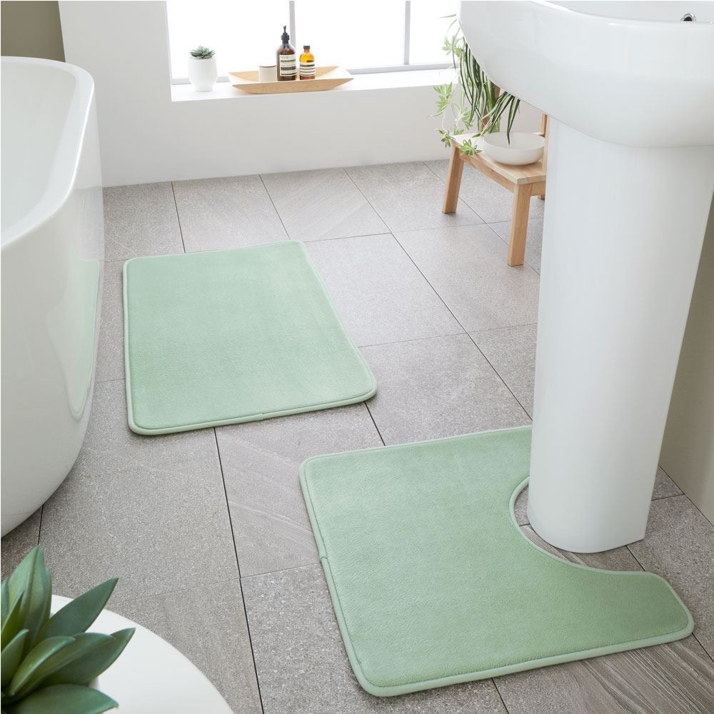 Catherine Lansfield Anti-Bacterial Memory Foam Bath Mat & Pedestal Mat Set
