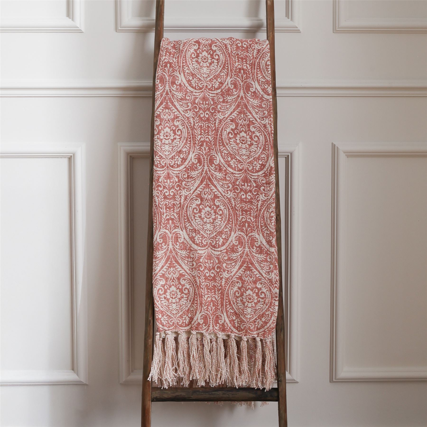 Paoletti Durelle Damask 100% Cotton Fringed Throw
