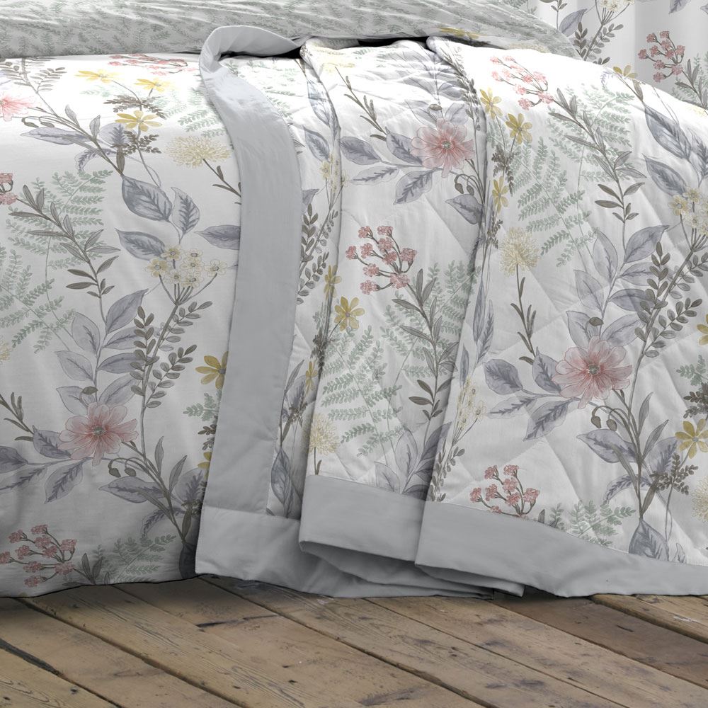 Dreams & Drapes Maisie Floral Print Quilted Bedspread