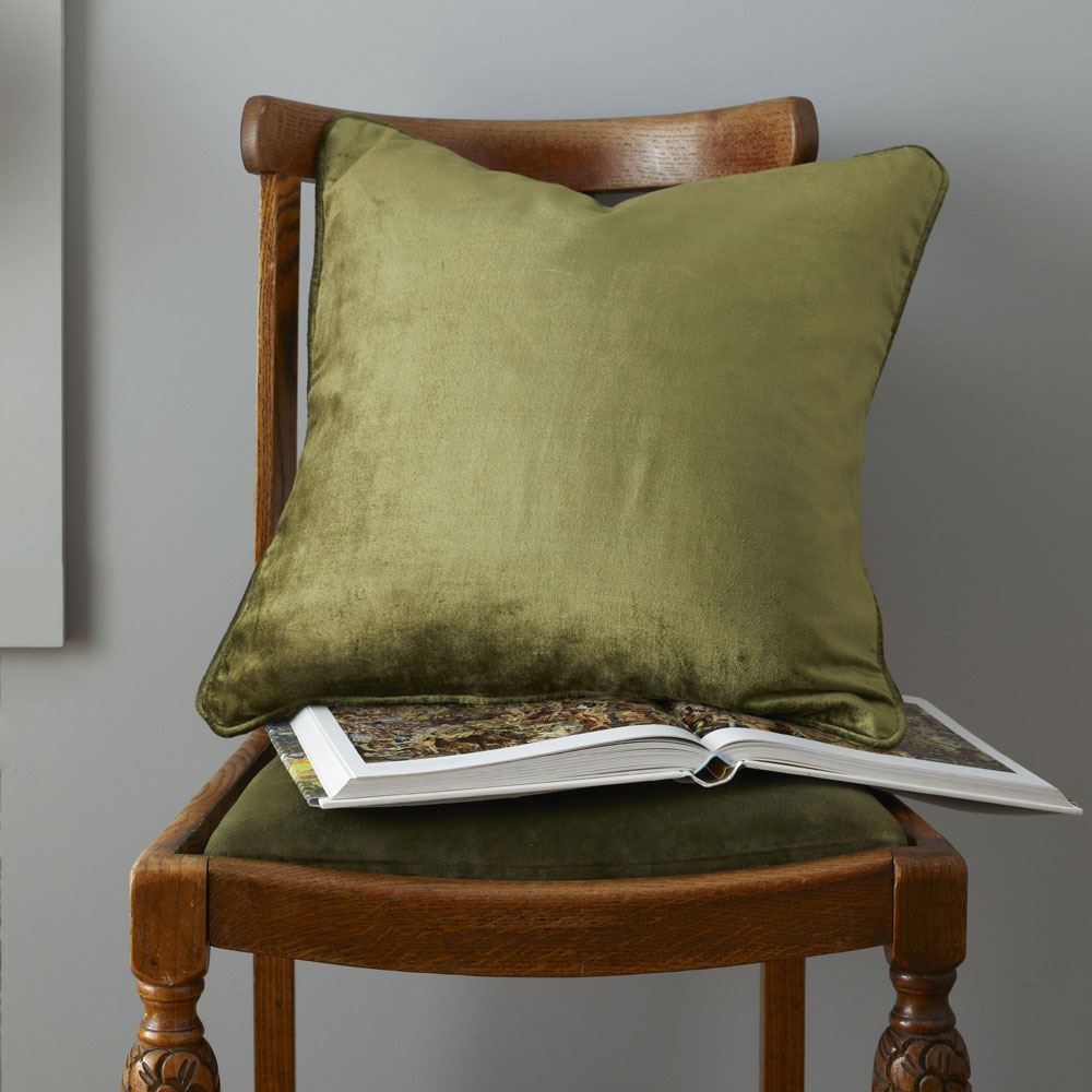 Catherine Lansfield Living Antique Velvet Piped Edge Filled Cushion