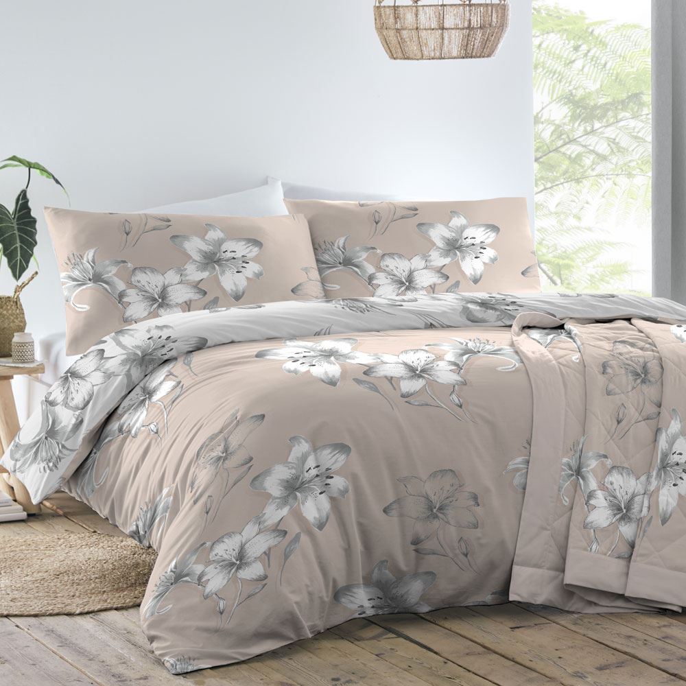 Dreams & Drapes Kitty Botanical Print Easy Care Duvet Cover Set