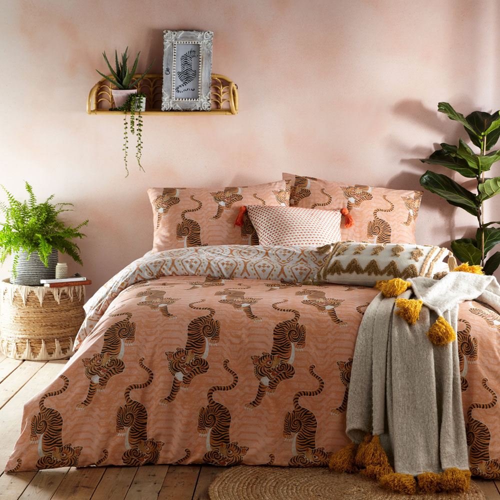 Furn Tibetan Tiger Print Reversible Duvet Cover Set