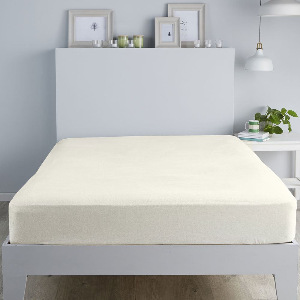 Fusion 100% Brushed Cotton Flannelette Fitted Sheet