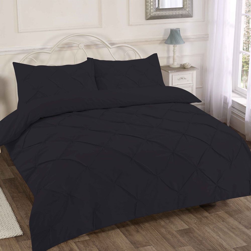 Night Zone Alexander Diamond Pintuck Duvet Cover Set