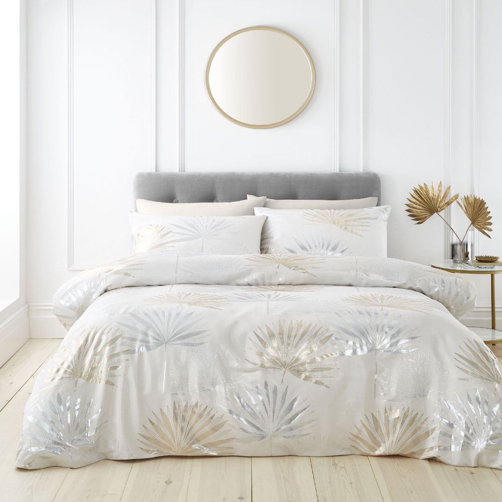 Catherine Lansfield Luxe Palm Woven Jacquard Duvet Cover Set