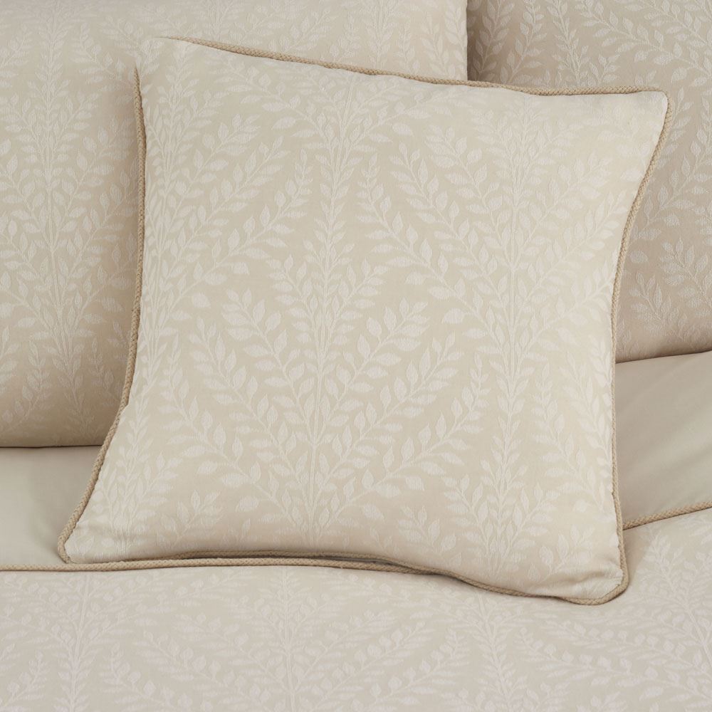 Dreams & Drapes Fearne Floral Jacquard Textured Weave Piped Edge Cushion Cover