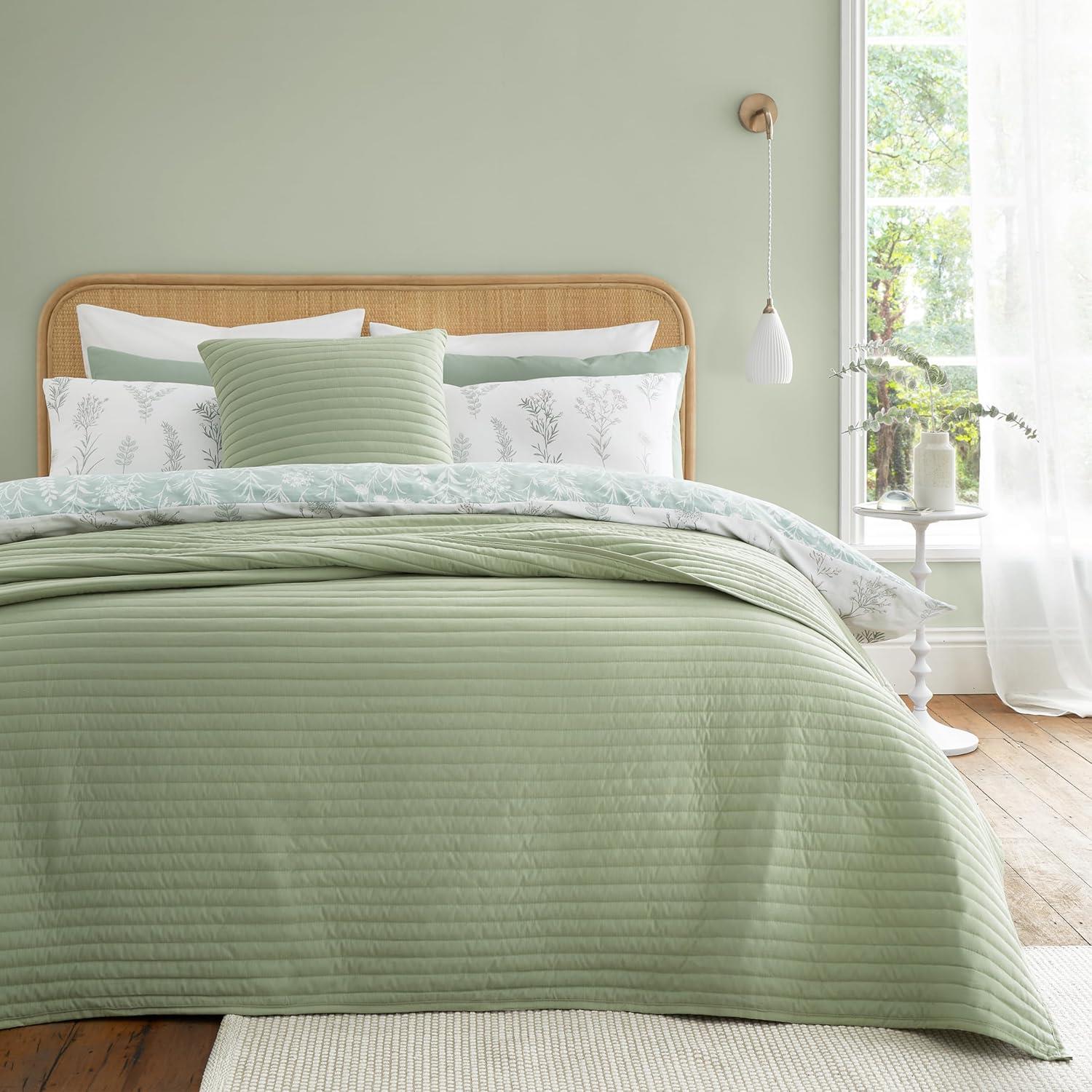 Bianca Luxurious Linear Lines Quilted Bedspread