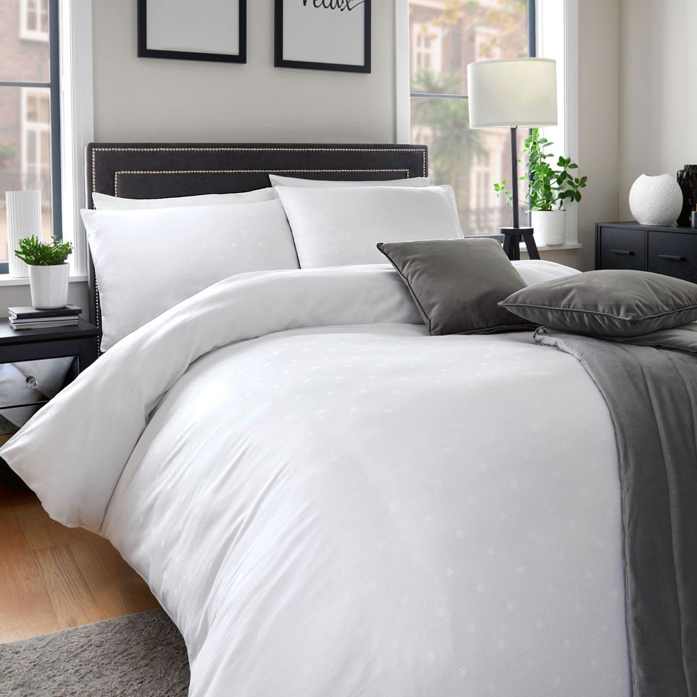 Appletree Boutique Cecily Spot 100% Cotton 200 Thread Count Duvet Cover Set