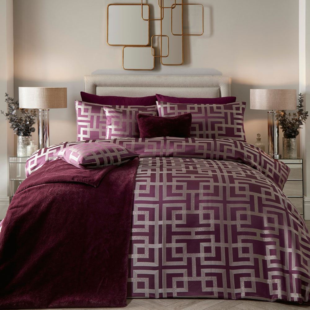 Soiree Bardon Jacquard Geometric Metallic Yarn Duvet Cover Set