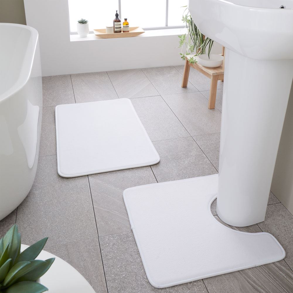 Catherine Lansfield Anti-Bacterial Memory Foam Bath Mat & Pedestal Mat Set