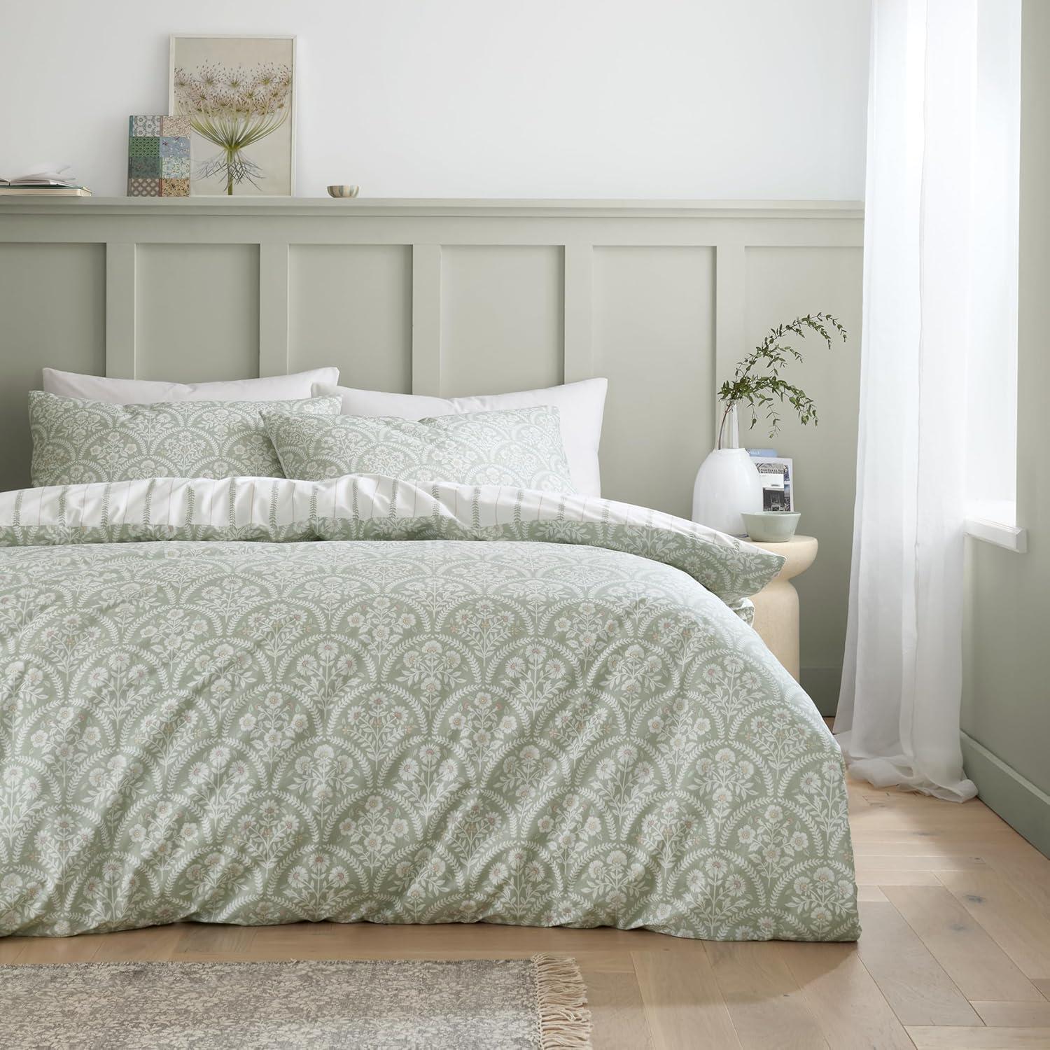 Bianca Scallop Floral 100% Cotton Percale 200 Thread Count Reversible Duvet Cover Set