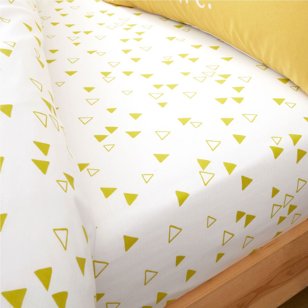Catherine Lansfield Giraffe Living The High Life Easy Care Fitted Sheet