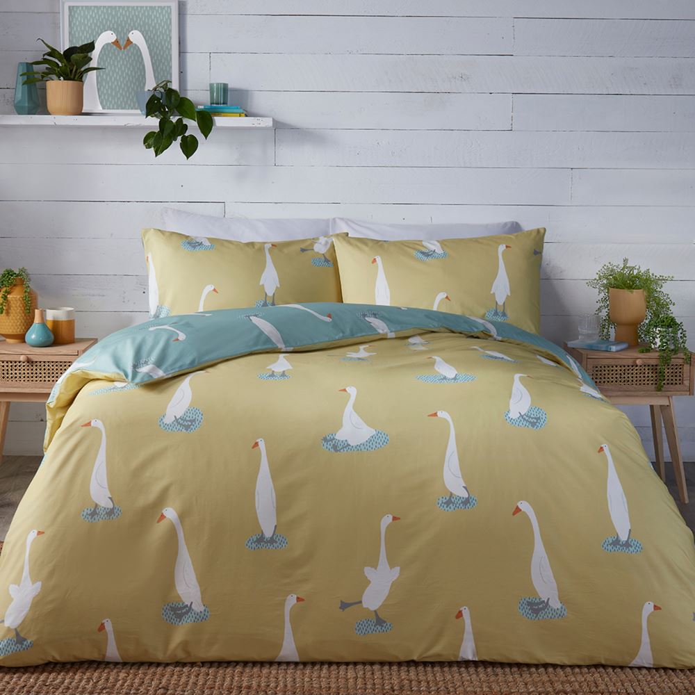Fusion Puddles The Duck Print Reversible Easy Care Duvet Cover Set