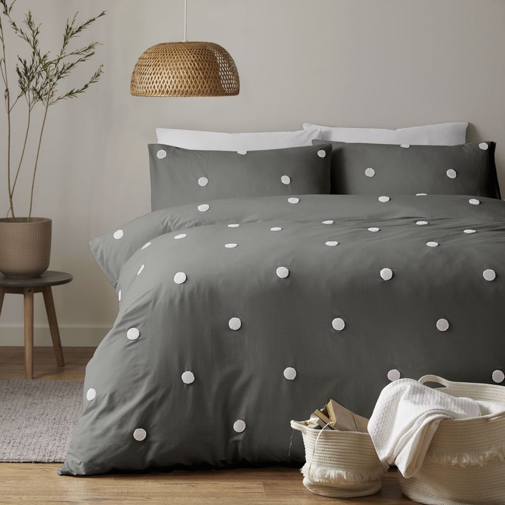 Appletree Signature Dot Garden 100% Cotton Tufted Duvet Cover Set