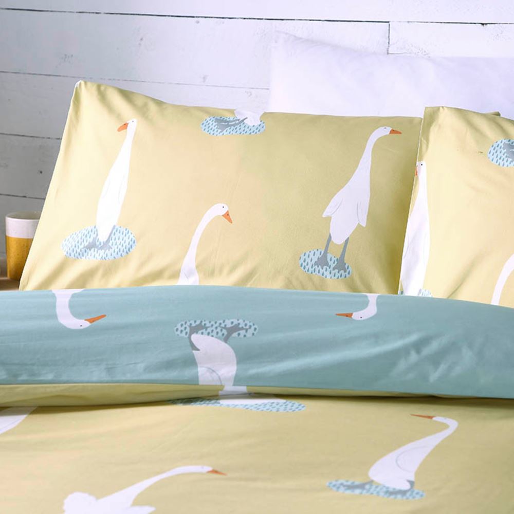 Fusion Puddles The Duck Print Reversible Easy Care Duvet Cover Set