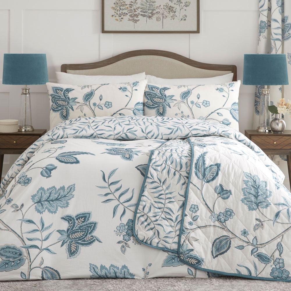 Dreams & Drapes Samira Floral Print Easy Care Reversible Duvet Cover Set
