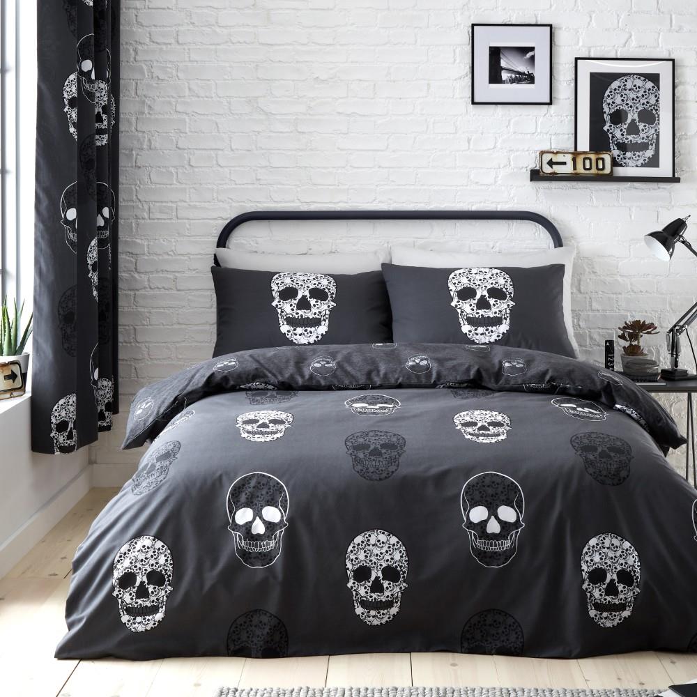 Catherine Lansfield Skulls Reversible Double Duvet Cover Set with Pillowcases Grey