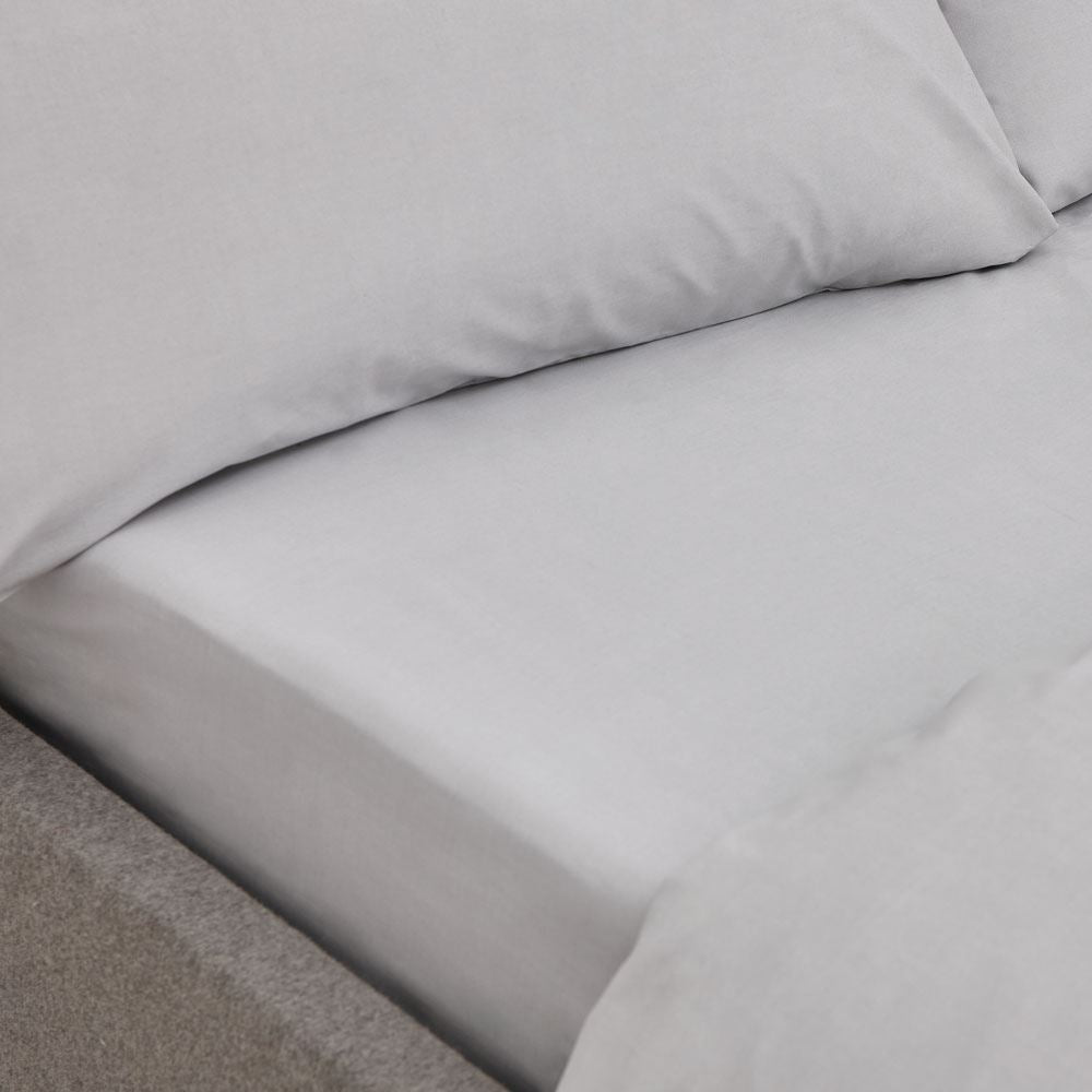Bianca 100% Organic Cotton 200 Thread Count Fitted Sheet
