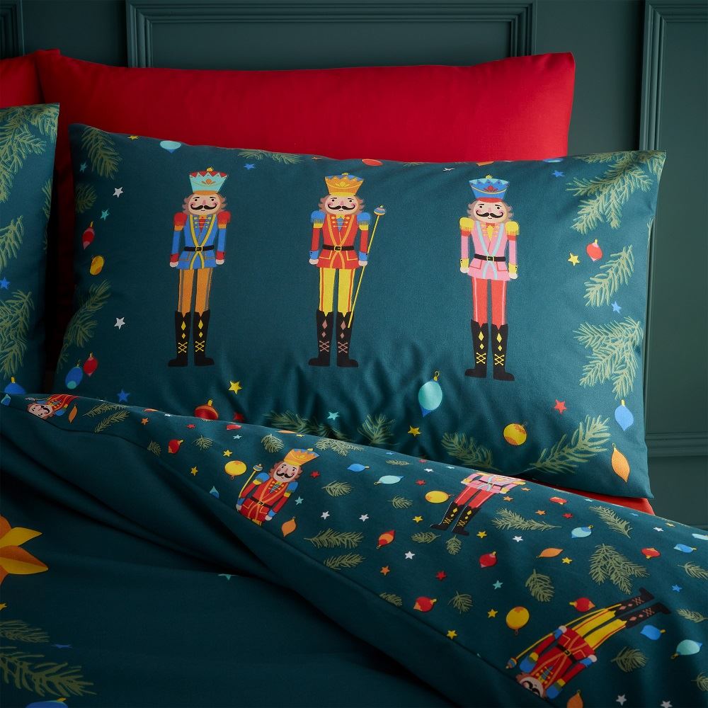 Catherine Lansfield Christmas Nutcracker Print Reversible Duvet Cover Set