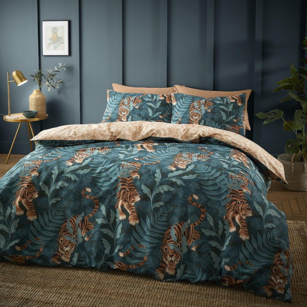 Catherine Lansfield Tropic Tiger Leaf Reversible King Duvet Cover Set with Pillowcases Green