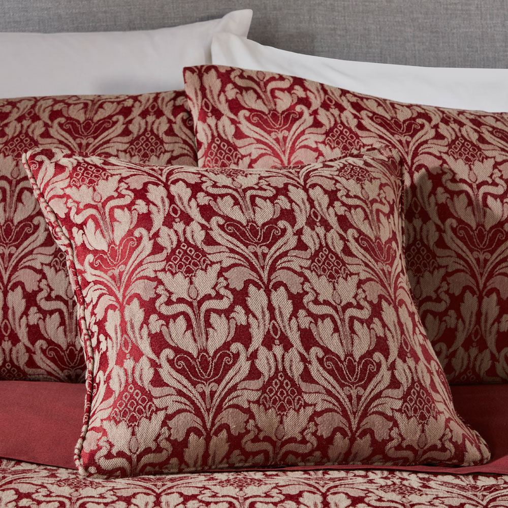 Dreams & Drapes Woven Hawthorne Damask Jacquard Piped Edge Filled Cushion