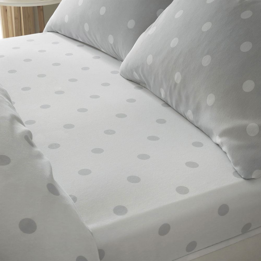 Catherine Lansfield Brushed Spot 12 Inch Deep Fitted Sheet