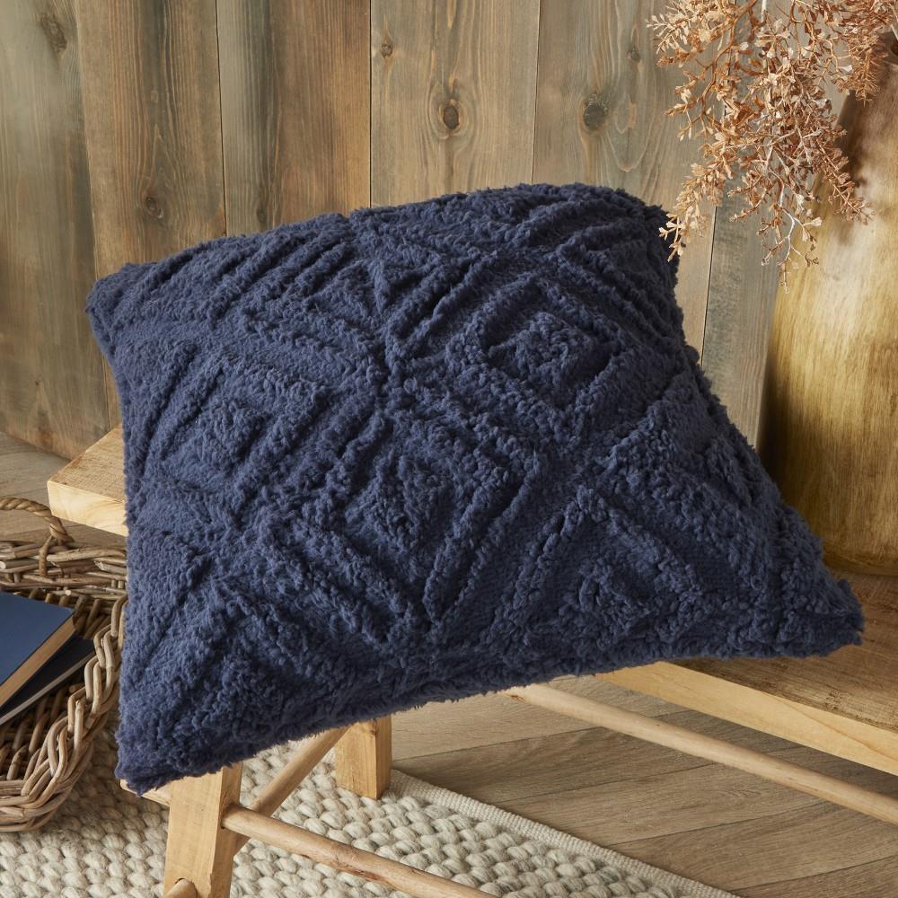 Fusion Snug Romo Pinsonic Fleece Sherpa Filled Cushion