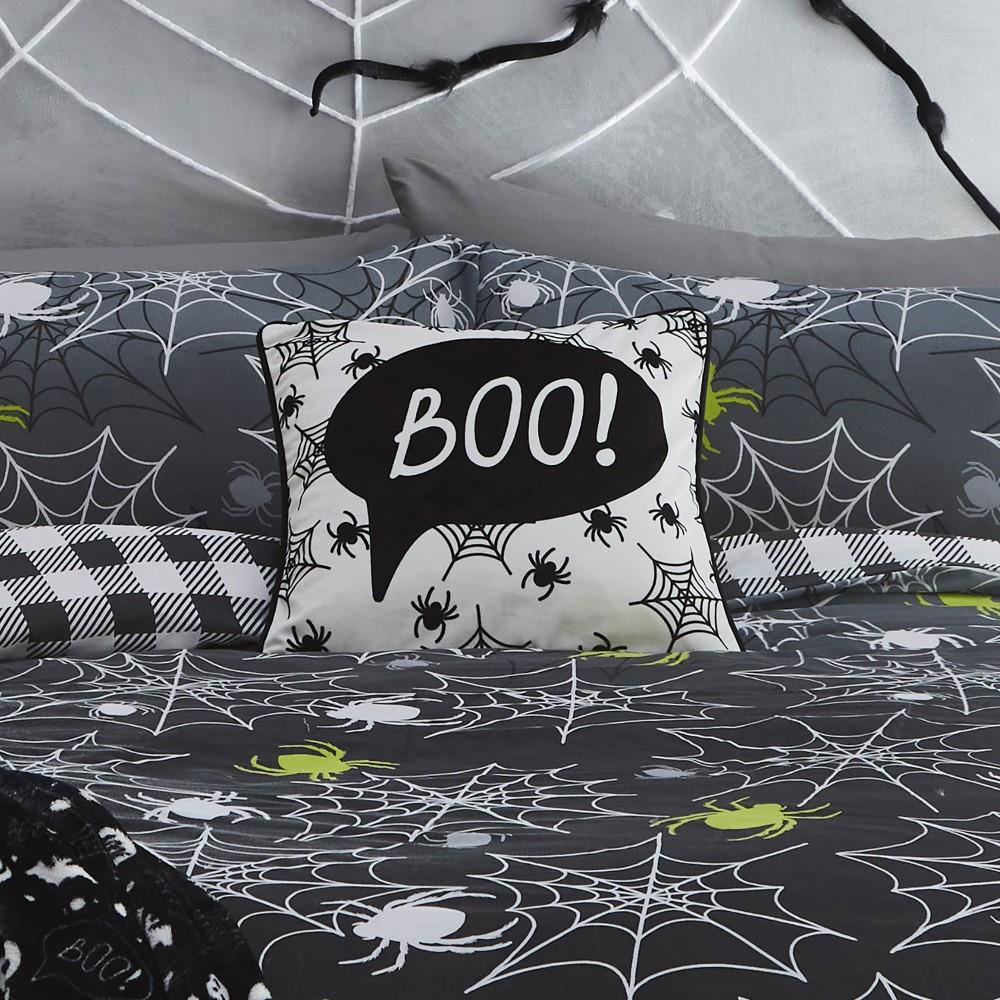 Bedlam Boo Spooky Halloween Velvet Piped Edge Filled Cushion
