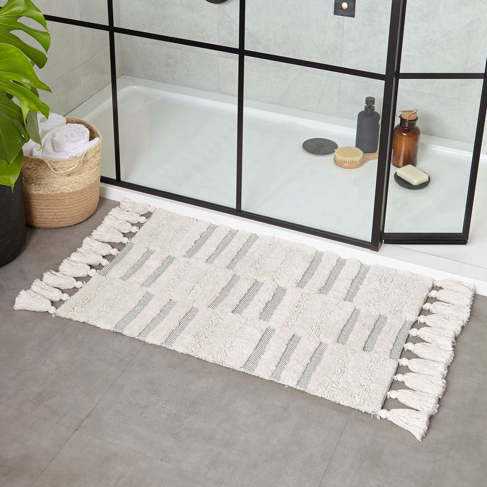 The Linen Yard Tasselled Stitch 100% Cotton Bath Mat