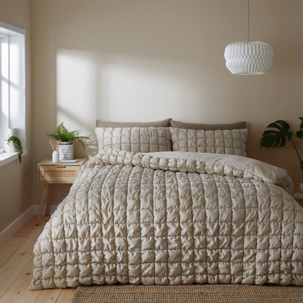 Catherine Lansfield Puffer 3.5 Tog Single Duvet Cover Set with Pillowcase Natural