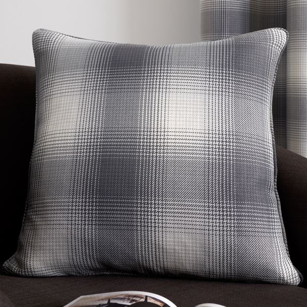 Curtina Lincoln Check Piped Filled Cushion
