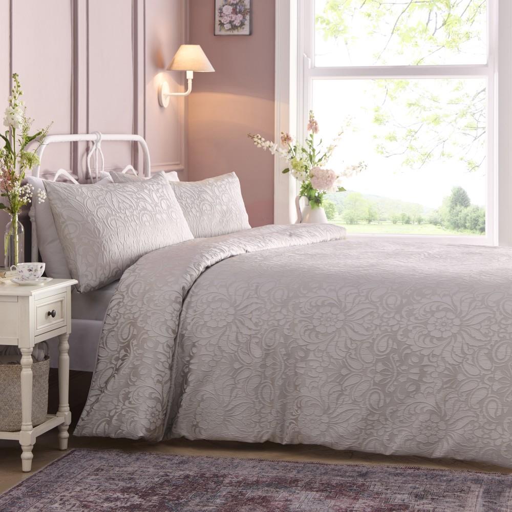 Appletree Heritage Worcester Damask Jacquard Duvet Cover Set
