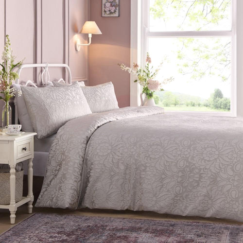Appletree Heritage Worcester Damask Jacquard Duvet Cover Set