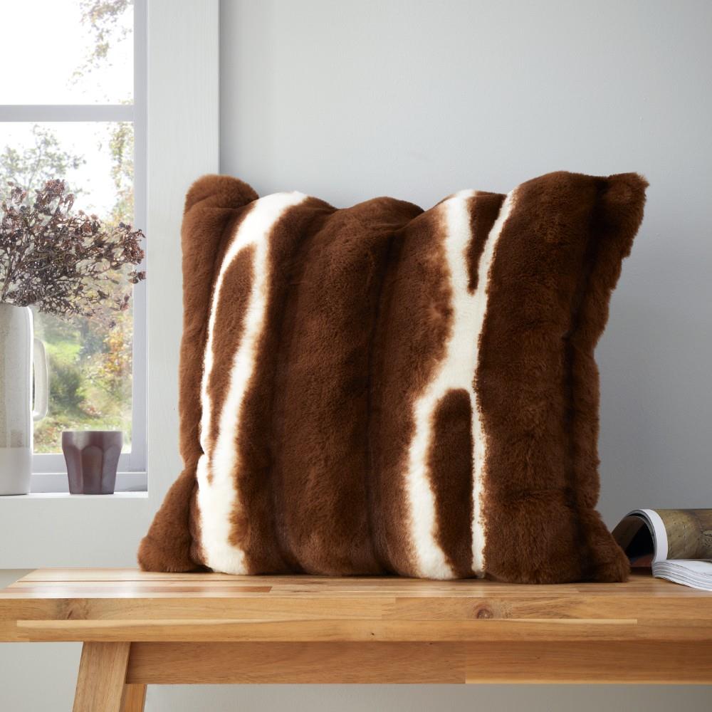 Catherine Lansfield Flint Cosy Faux Fur 45x45 cm