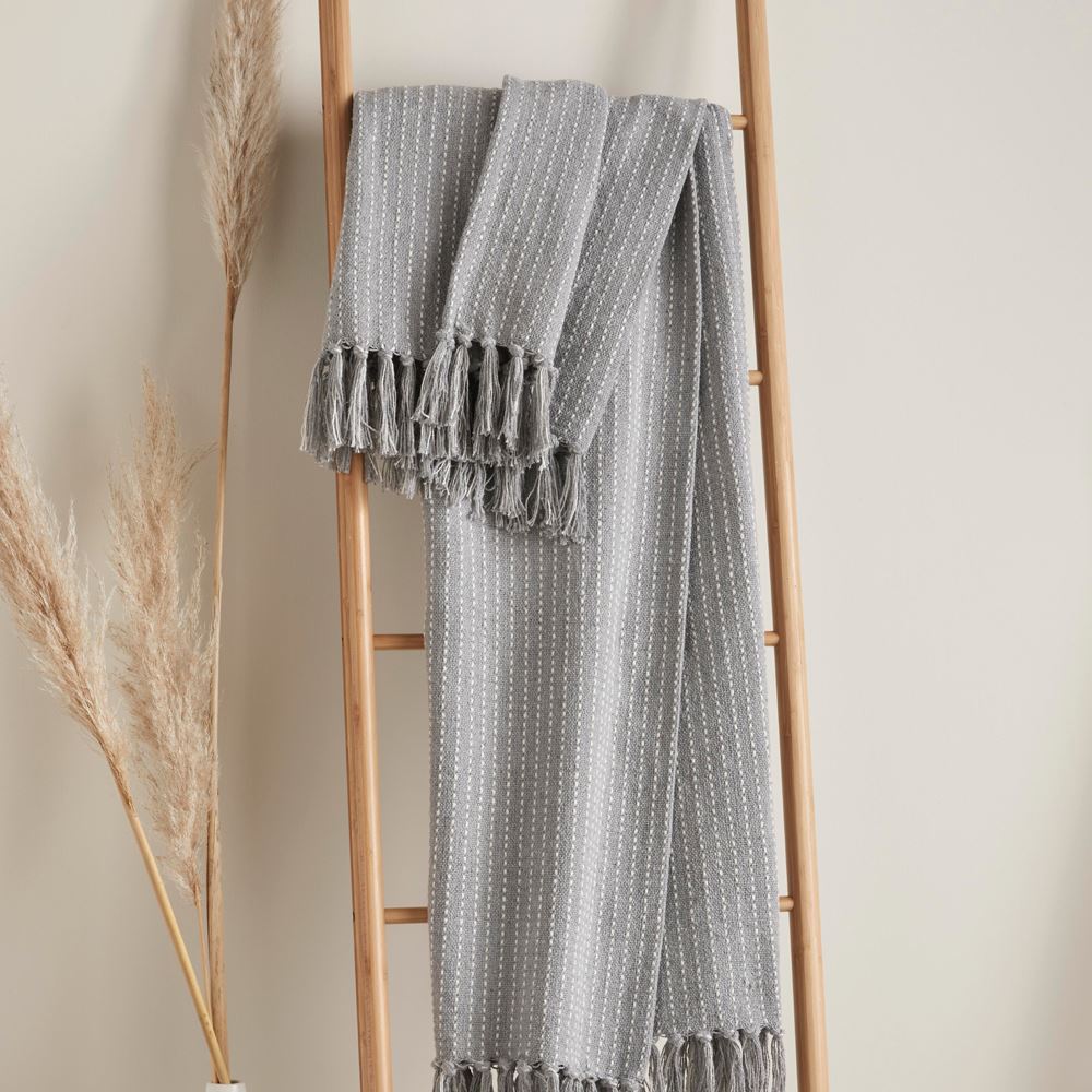 Drift Home Quinn Woven 100% Recycled Eco-Friendly Cotton Rich Fringed Throw