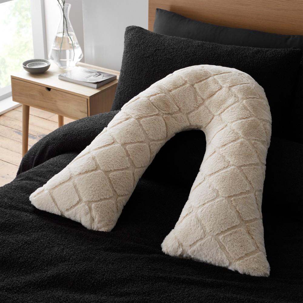 Catherine Lansfield Cosy Diamond Faux Fur V Shaped Sleep Cushion