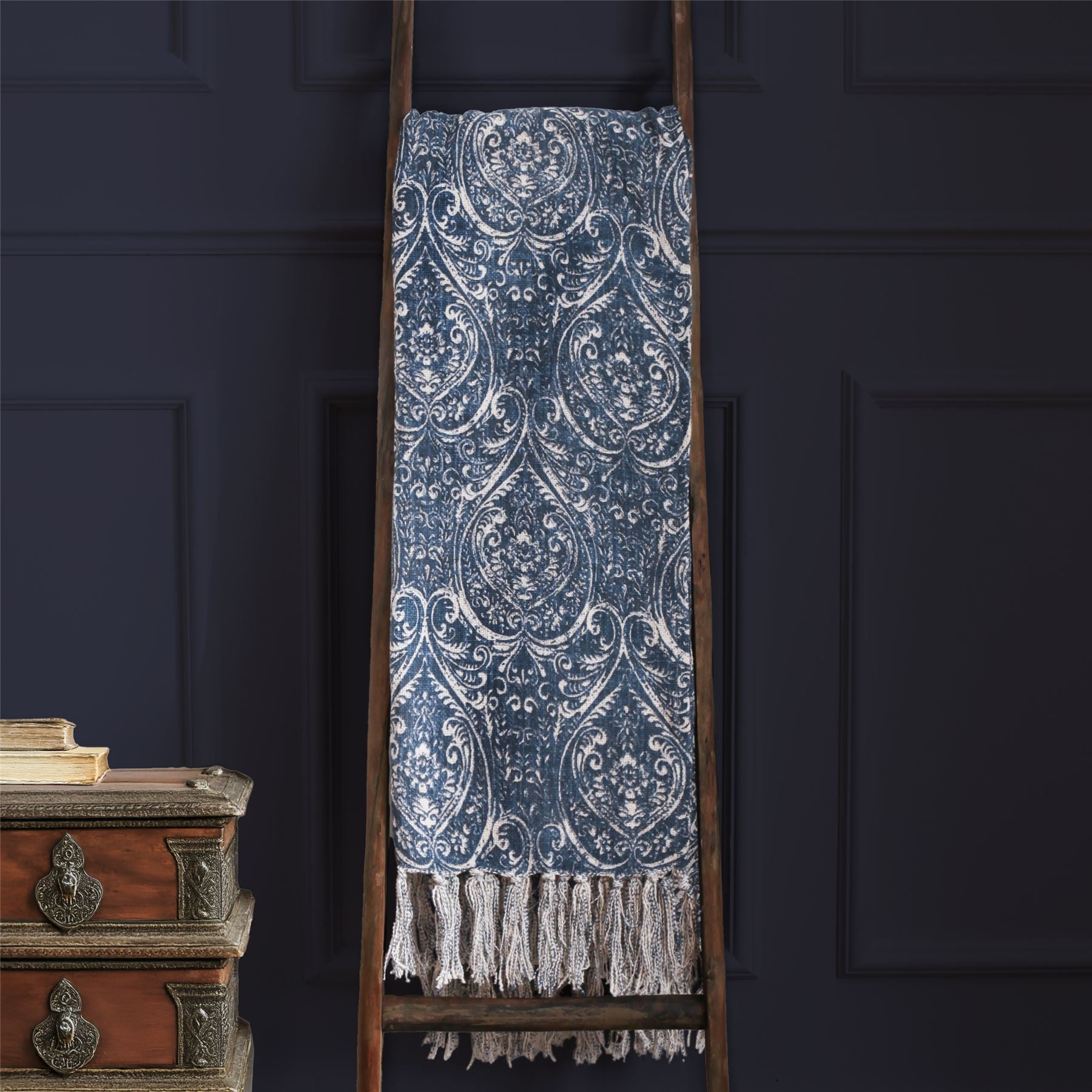 Paoletti Durelle Damask 100% Cotton Fringed Throw