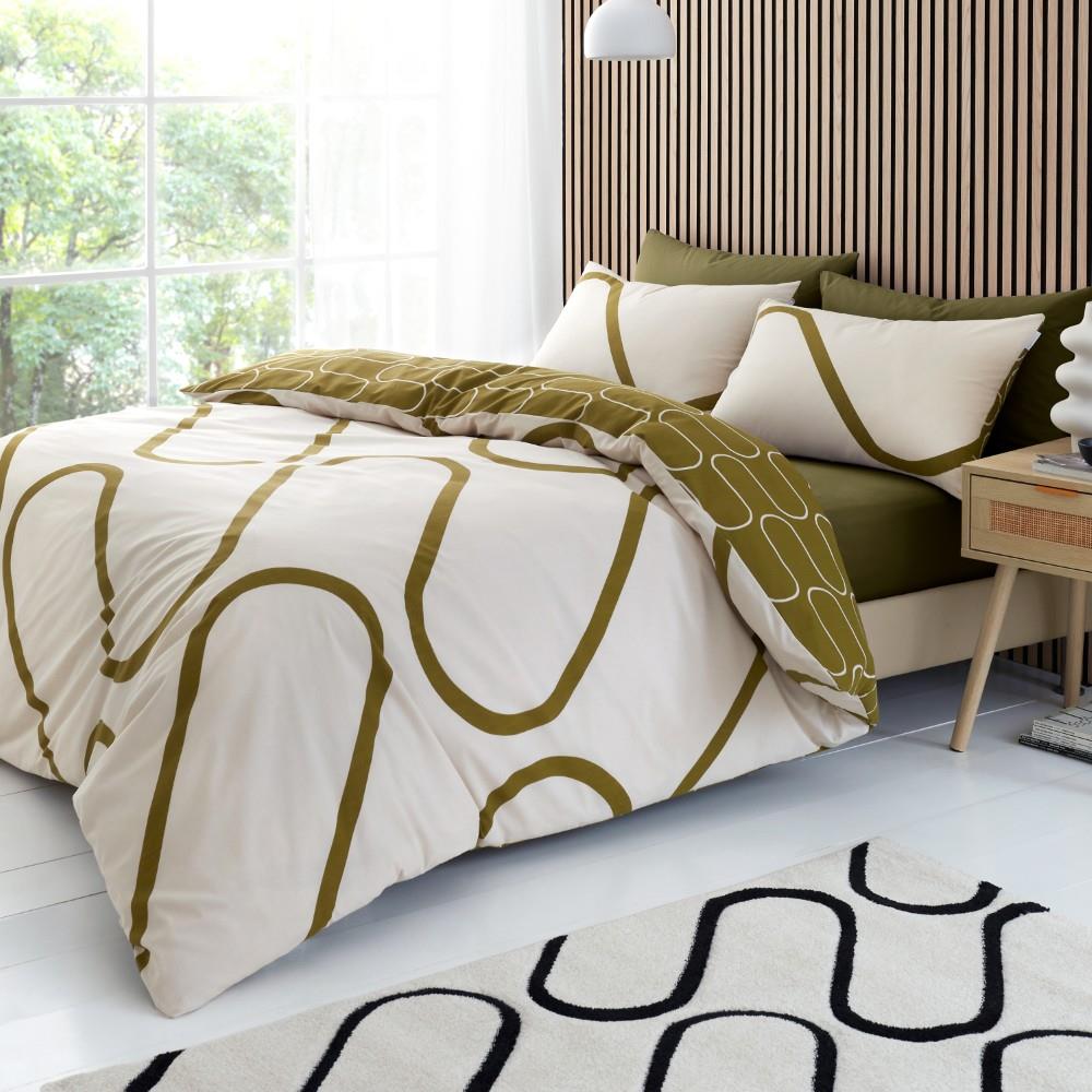 Catherine Lansfield Linear Curve Geometric Reversible King Duvet Cover Set with Pillowcases Olive Green