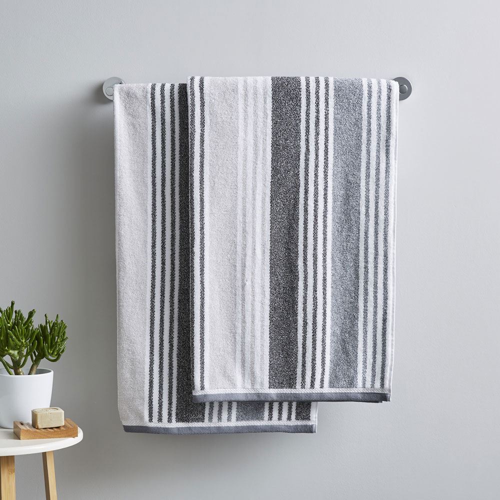 Catherine Lansfield Kelso Stripe Soft & Absorbent 100% Cotton 450gsm Bath Sheet
