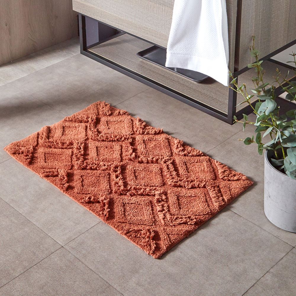 The Linen Yard Diamond Tufted 100% Cotton Bath Mat