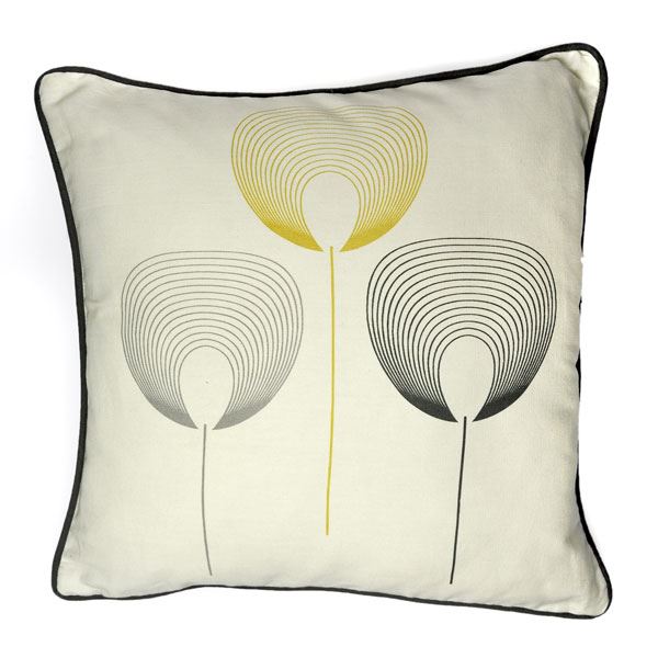 Fusion Delta Floral 100% Cotton Piped Cushion Cover