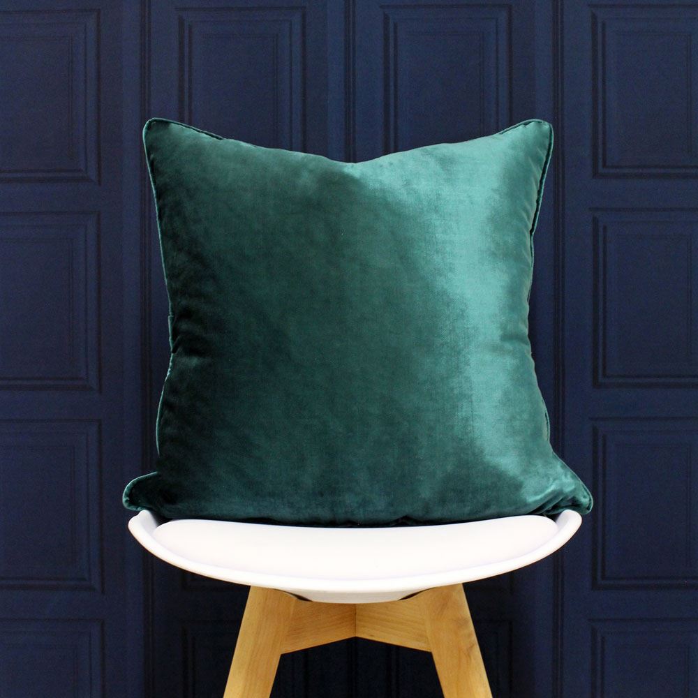 Riva Paoletti Luxe Soft Faux Velvet Piped Cushion Cover