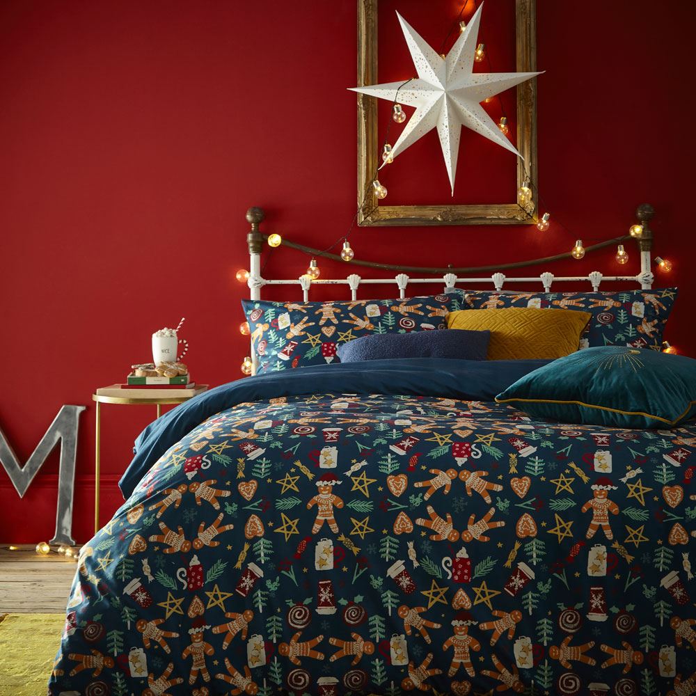 Furn Yuletide Treats Seasonal Reversible Duvet Cover Set