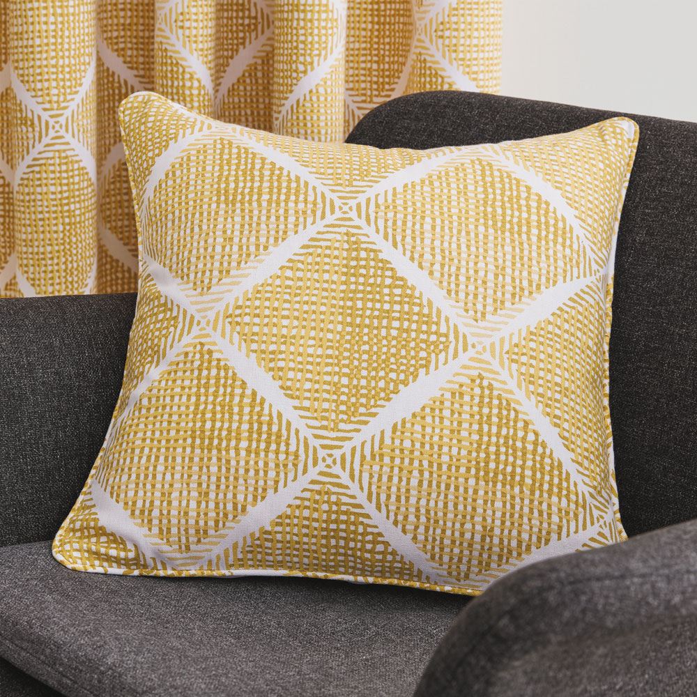 Catherine Lansfield Geo Textured Diamond Piped Edge Filled Cushion
