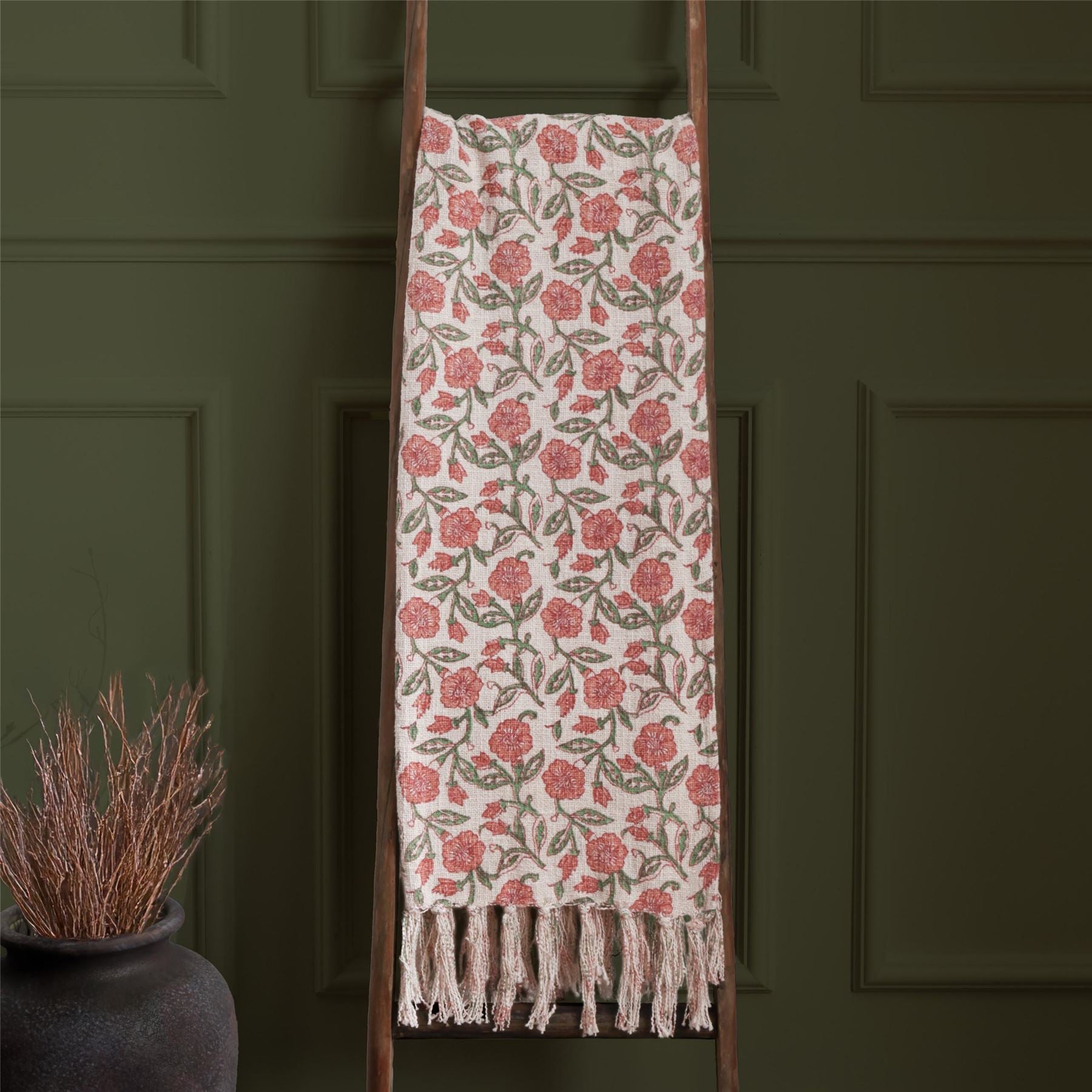 Paoletti Delphine Floral 100% Cotton Tasselled Throw